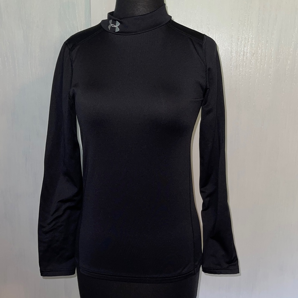 Under Armor cold gear long sleeve
